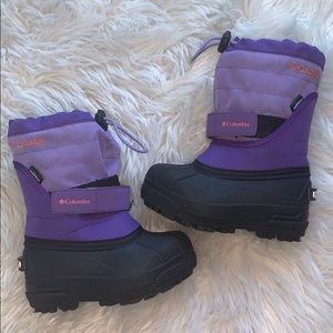 COLUMBIA snow boots
